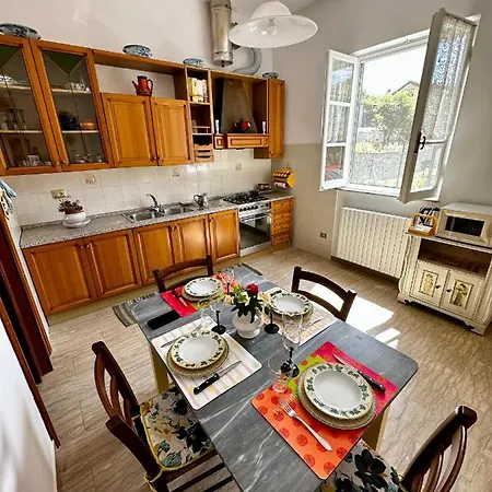 La Casa Dei Due Aranci 아비솔라 수페리오레